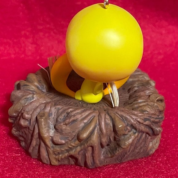 Tweety Bird Sits in Nest Hallmark Ornament - Picture 2 of 8
